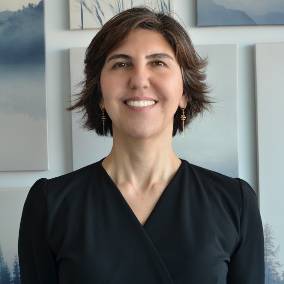 Özlem Altıparmak